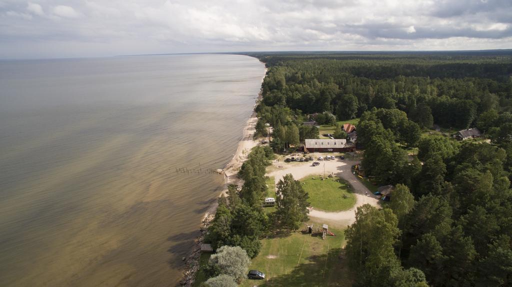 Viesu Nams Melnsils Hotel Buitenkant foto